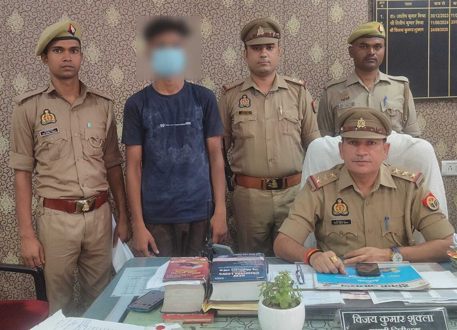 CCTV ने खोला दो लाख की चोरी का राज: चेतगंज पुलिस ने 19 वर्षीय शातिर को दबोचा, चोरी के पैसों से खरीदा था एप्पल मोबाइल
