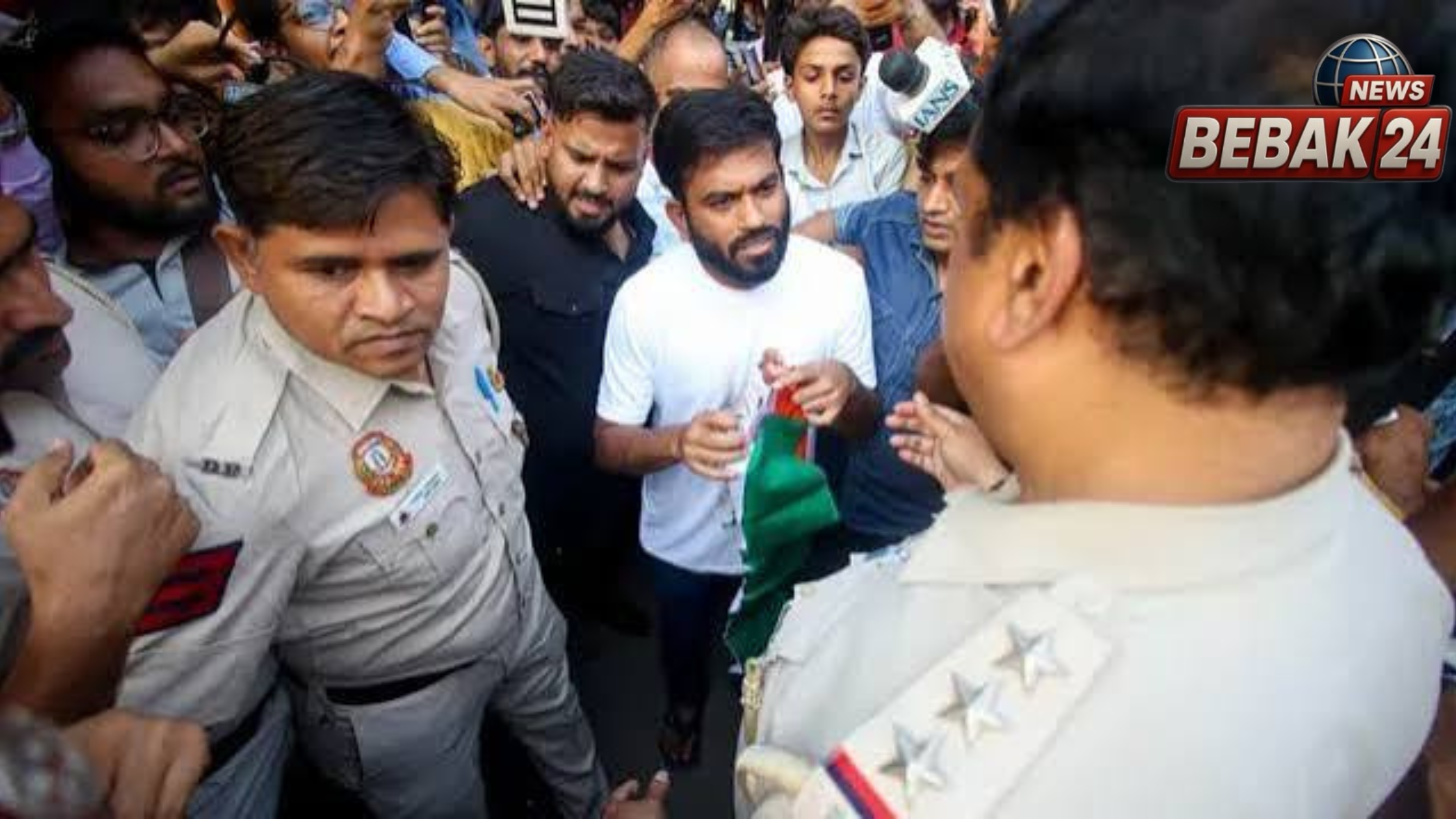 सीजेपी मार्च पर कई एफआईआर, अभिजीत दिपके की आज मजिस्ट्रेट के सामने पेशी