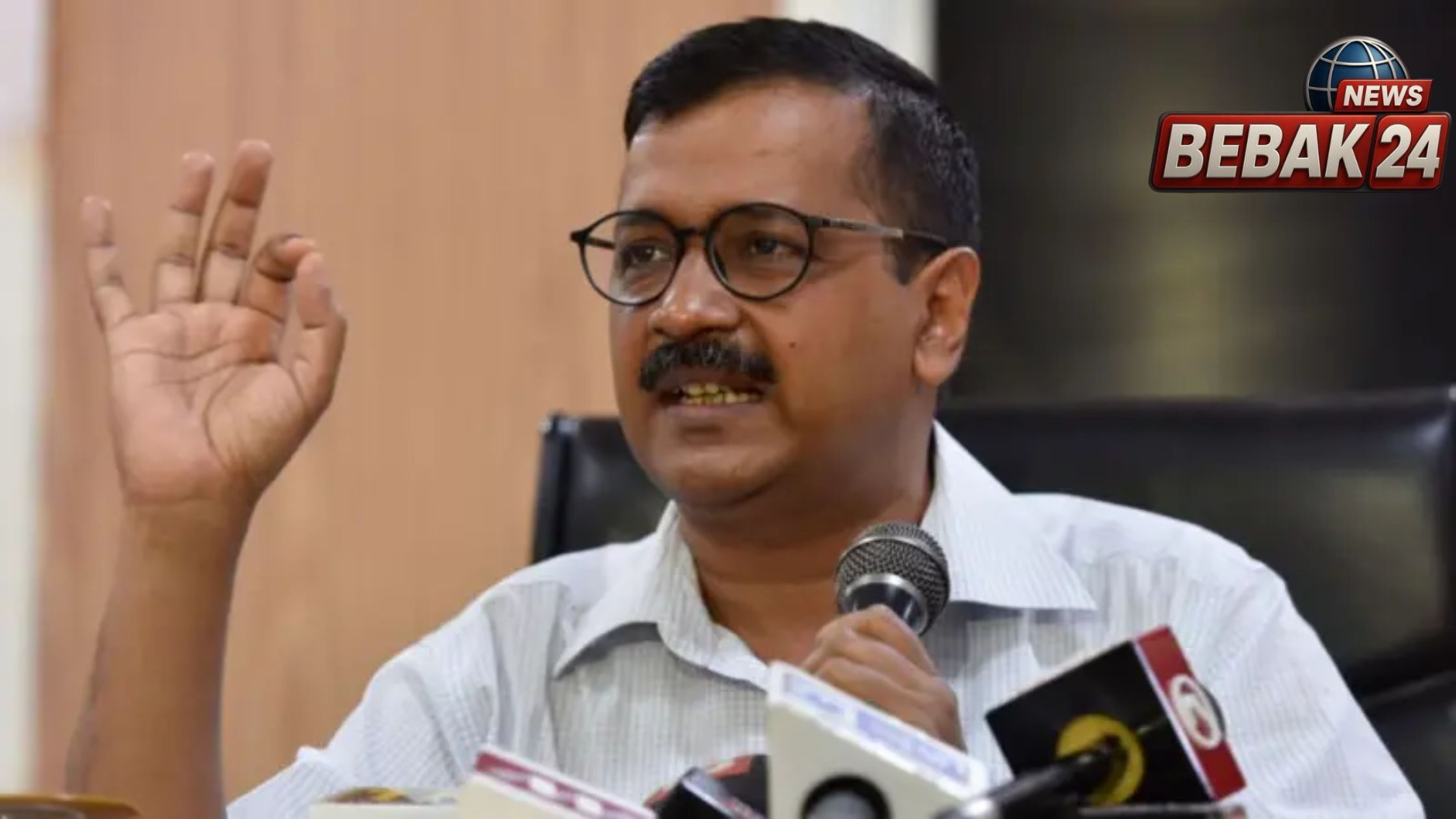 राघव चड्ढा के आरोपों पर आप का पलटवार, कहा- मतदाता सूची बनाना चुनाव आयोग का काम