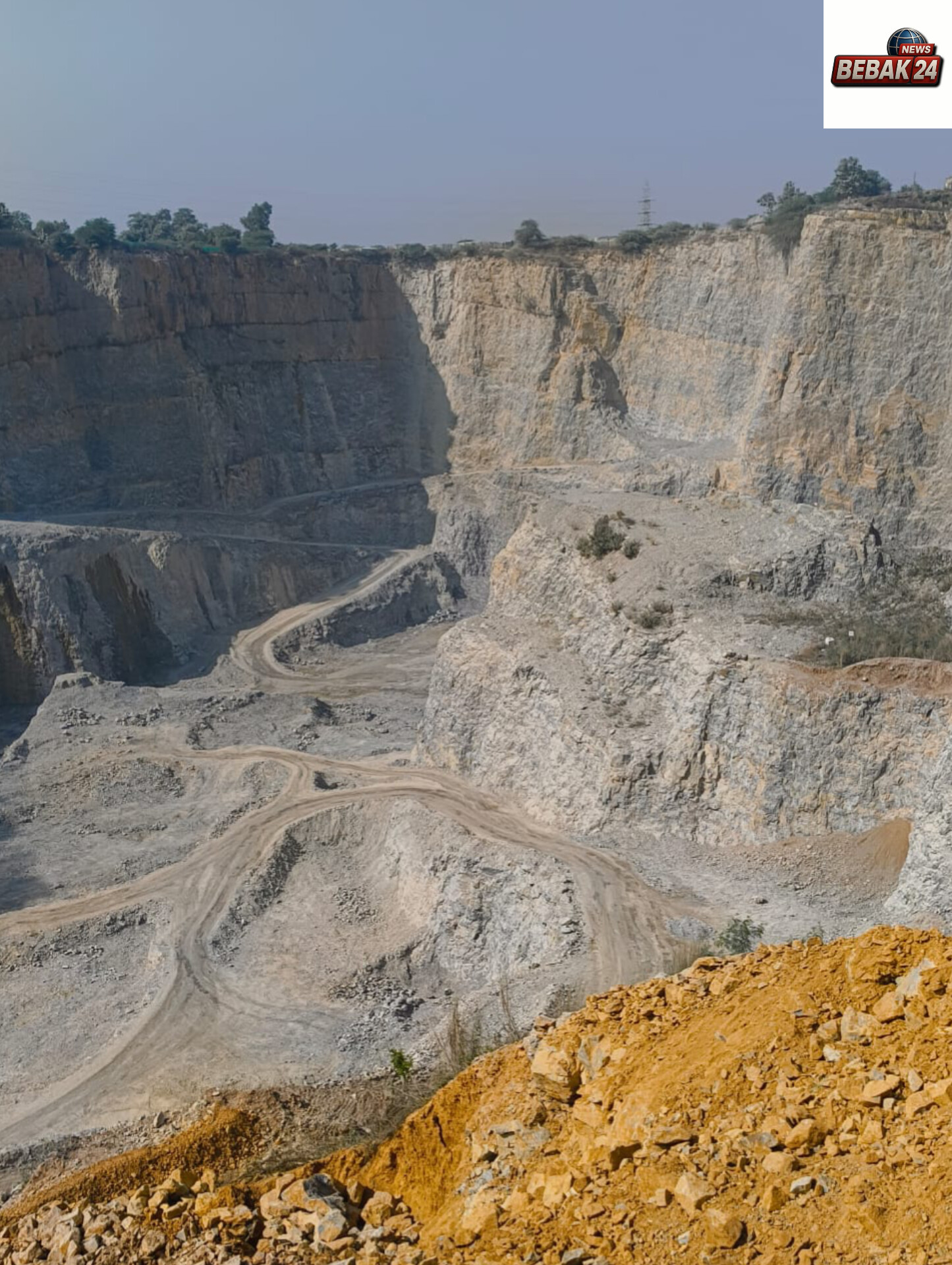 खनन हादसे के बाद कार्रवाई: खनन विभाग में तबादलों का दौर शुरू, मचा हड़कंप
