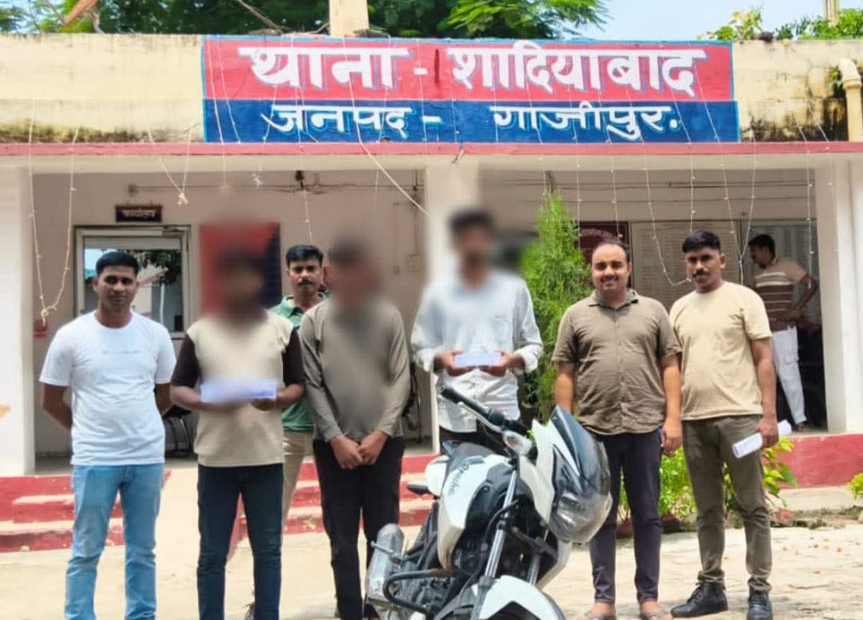 वाराणसी से बुलाया, फिर सिर में दागी गोली... मऊ के रोहित की खौफनाक हत्या का लाइव वीडियो; शादियाबाद में खूनी वारदात से हड़कंप