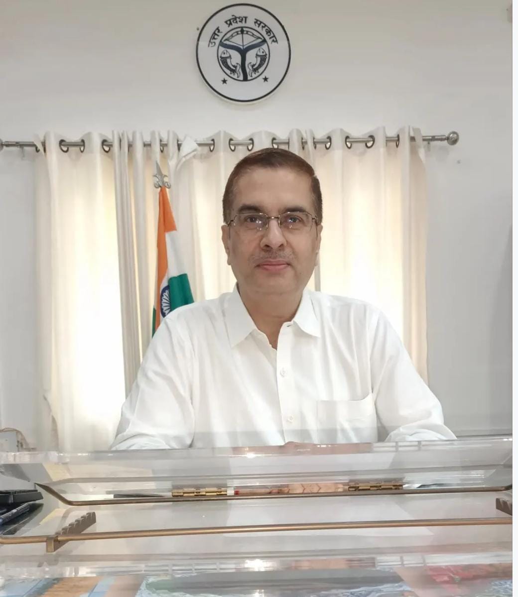 'यूपी दिवस' का मेगा शो: प्रभारी मंत्री रवींद्र जायसवाल करेंगे शंखनाद, विकास की प्रदर्शनी और शौर्य का दिखेगा दम