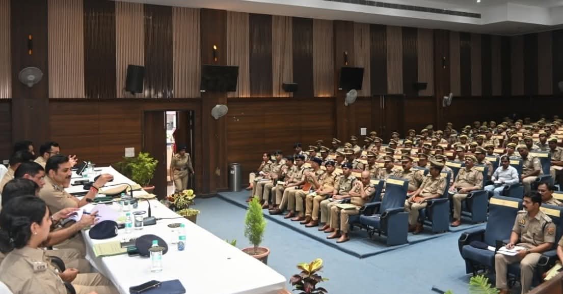 पुलिस कमिश्नर मोहित अग्रवाल का हंटर; SOG-02 भंग, कई थानेदार नपे, लापरवाही पर नो टॉलरेंस!