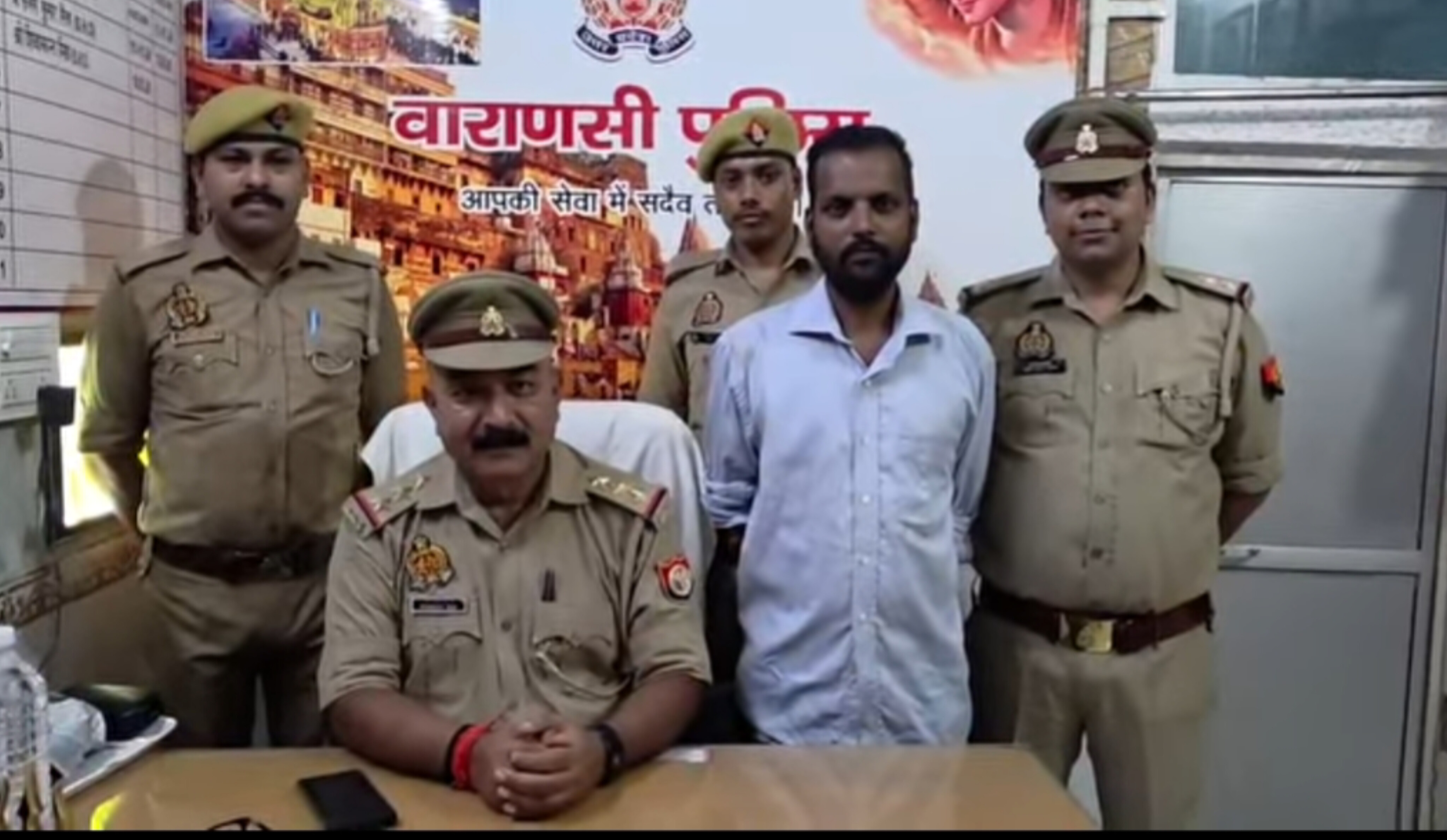 अश्लील वीडियो वायरल करने की धमकी देकर युवती से दुष्कर्म करने वाला हिस्ट्रीशीटर गिरफ्तार, सिगरा पुलिस ने अमूल डेयरी के पास से दबोचा