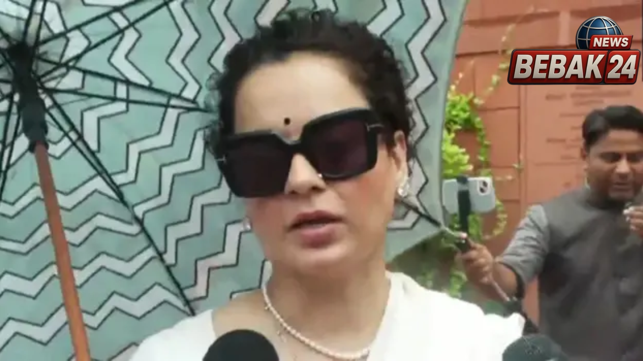 कंगना रनौत ने राहुल गांधी को बताया &lsquo;भगोड़ा&rsquo;, बोलीं- अमित शाह का जवाब सुनने से क्यों बच रहे?