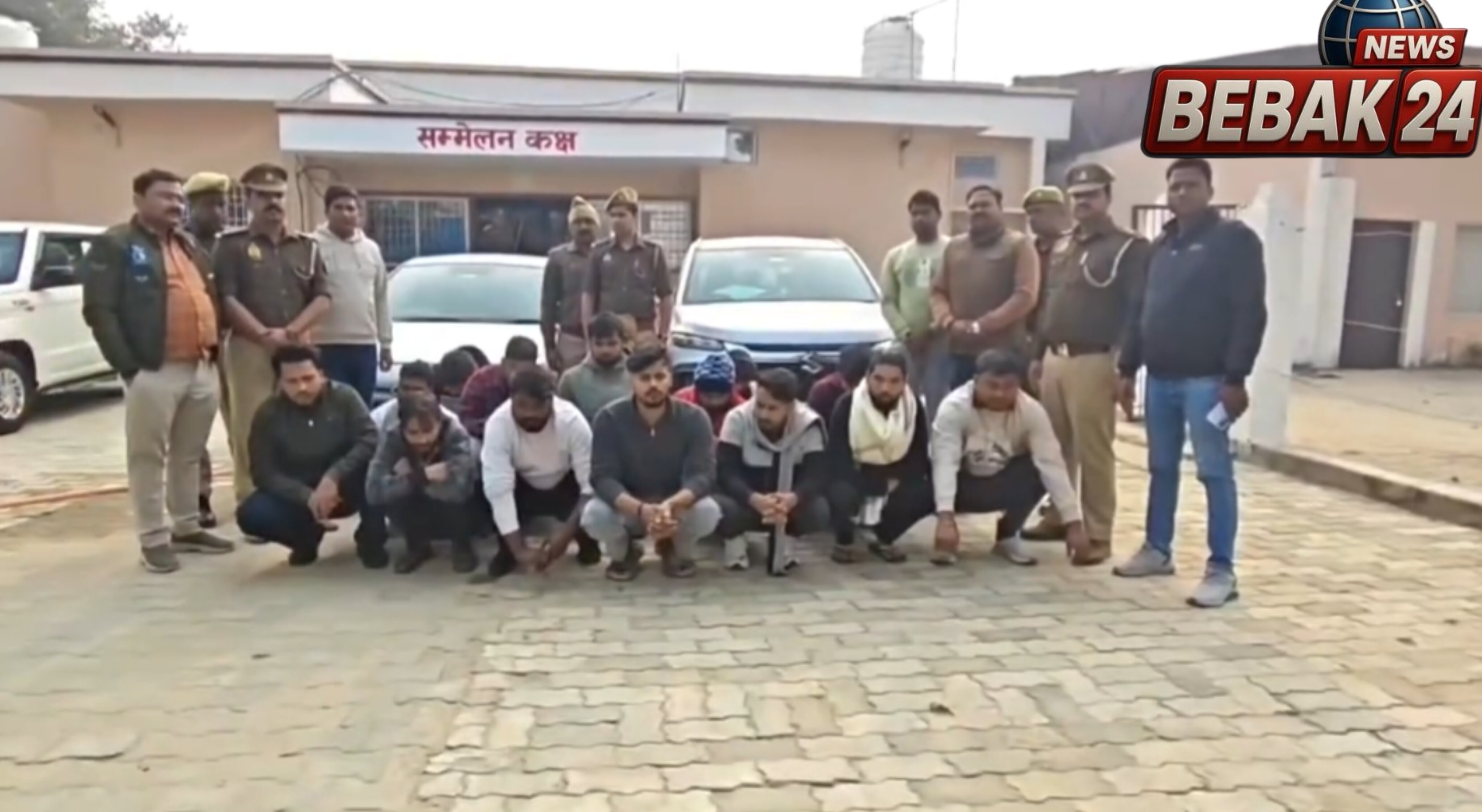 PM-किसान ऐप के नाम पर 110 करोड़ का साइबर डाका! अंतर्राष्ट्रीय गिरोह का आजमगढ़ पुलिस ने किया पर्दाफाश