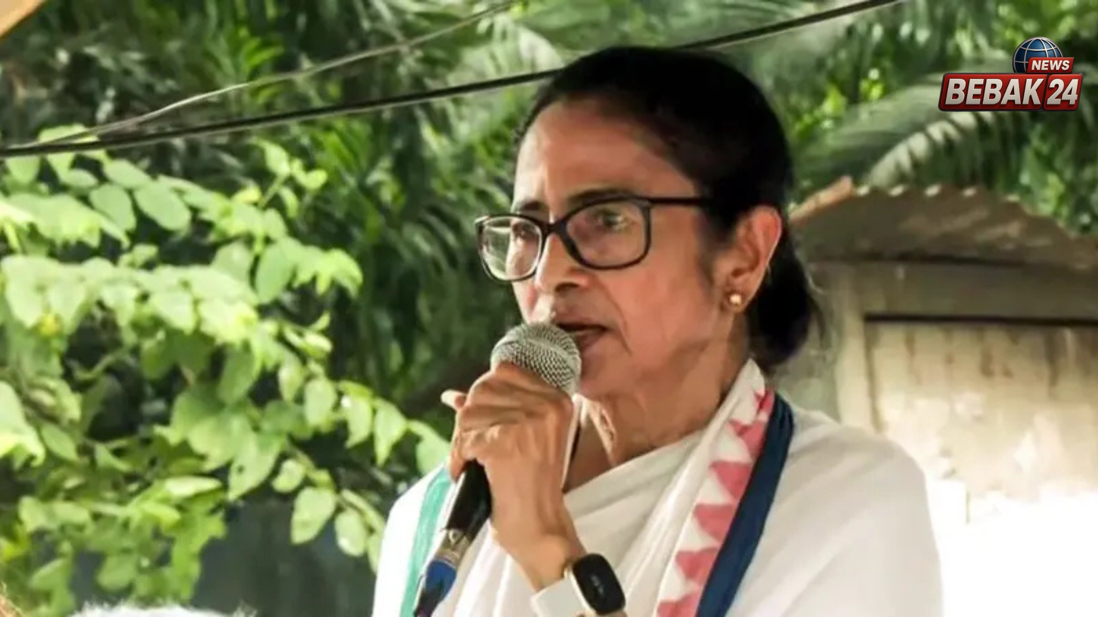 टीएमसी में आर-पार की जंग: ममता गुट ने बागी विधायकों के खिलाफ दर्ज कराई पुलिस शिकायत, पार्टी का नाम और चुनाव चिह्न चुराने का आरोप