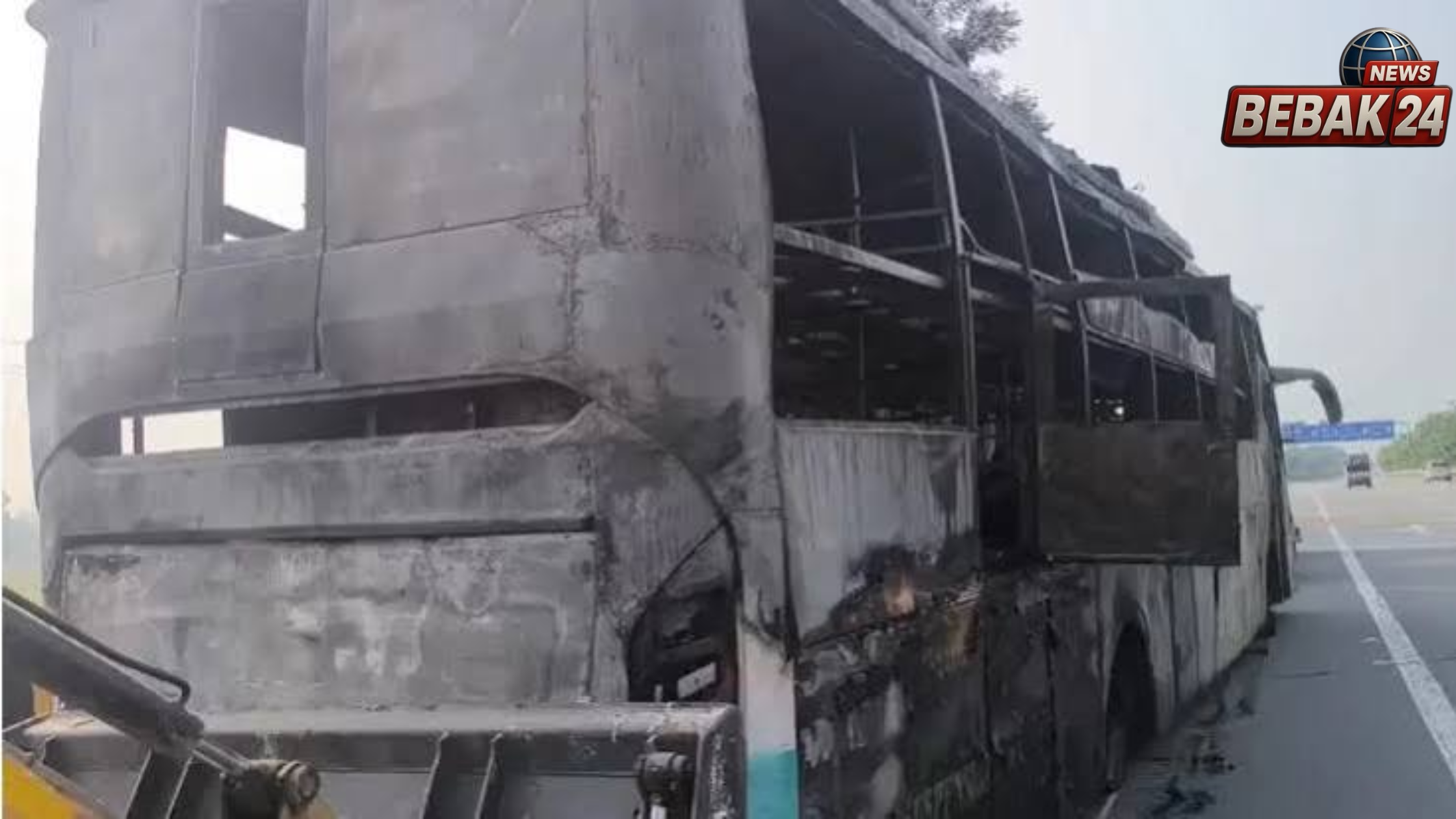 ग्रेटर नोएडा बस अग्निकांड: 9 मौतों पर राष्ट्रपति-पीएम ने जताया दुख, मृतकों को 2 लाख की मदद