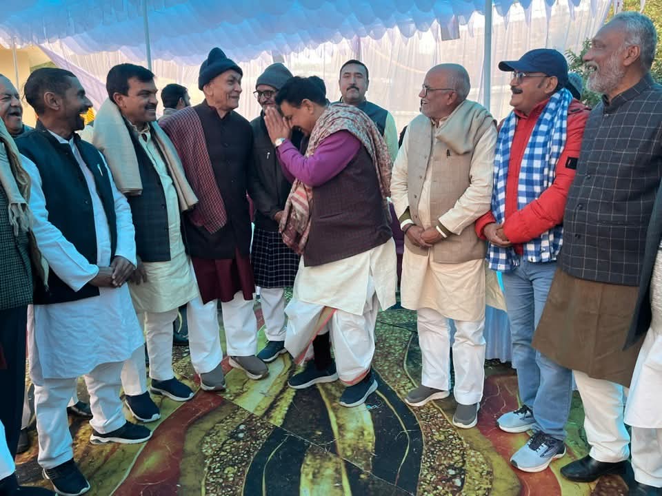 उपराज्यपाल मनोज सिन्हा की भाभी के निधन पर शोक संवेदना व्यक्त करने पहुँचे नारद राय