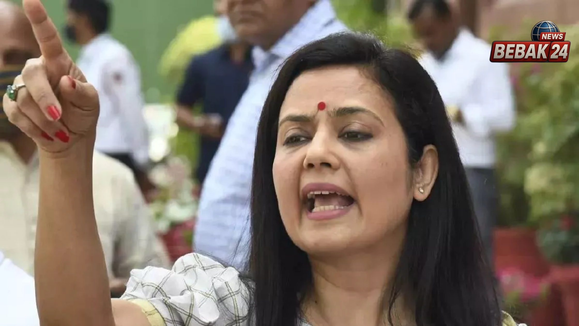 बंगाल सियासी संकट: महुआ मोइत्रा की बागी विधायकों को चुनौती&mdash; "हिम्मत है तो इस्तीफा देकर दोबारा चुनाव लड़ें"
