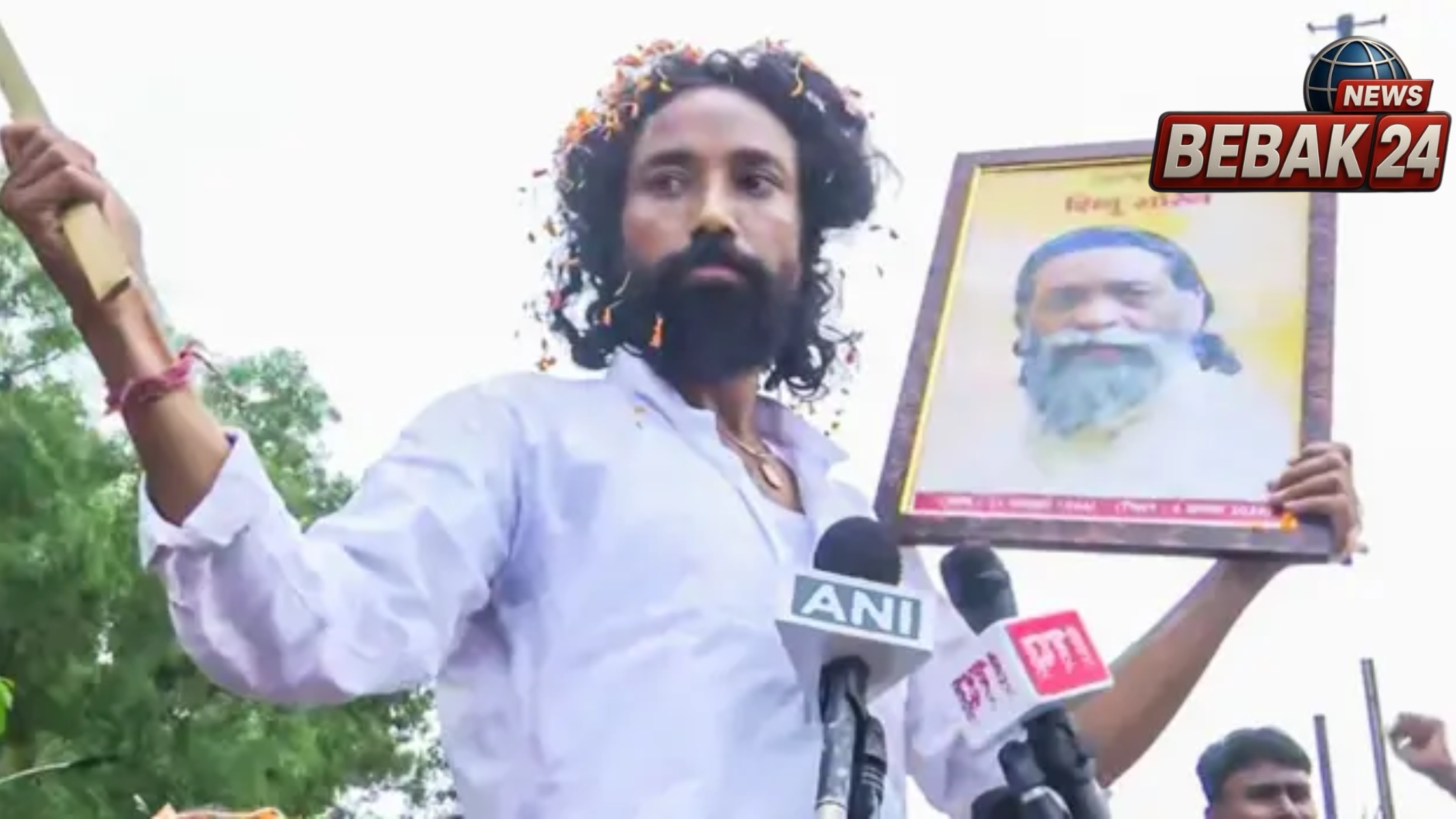 झारखंड स्टूडेंट मार्च में तनाव: देवेंद्र नाथ महतो के समर्थन में अभिजीत दीपके, पुलिस ने किया वाटर कैनन का इस्तेमाल