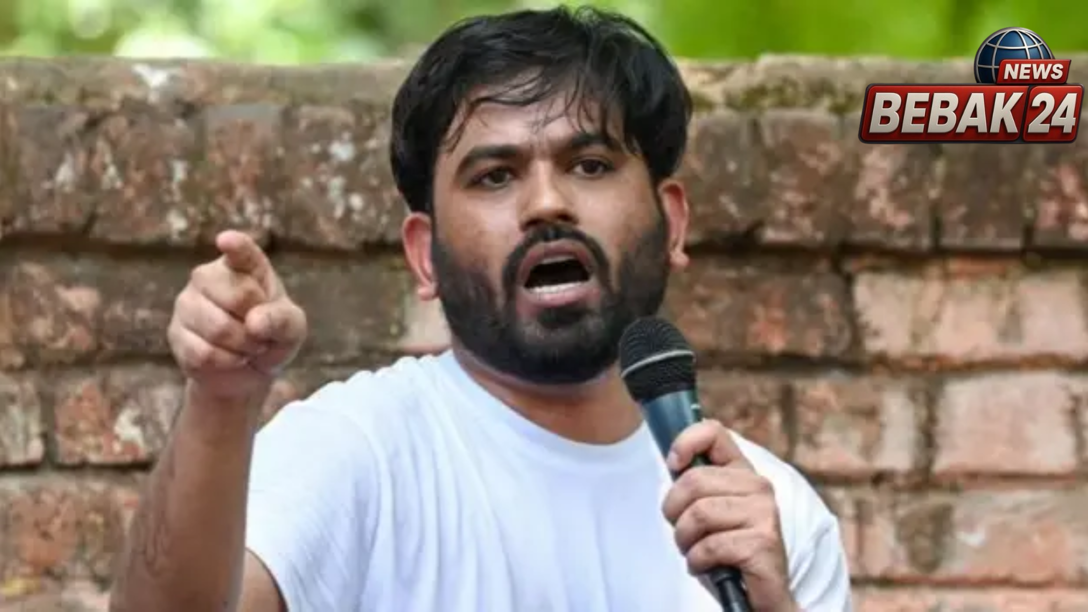 अभिजीत दीपके का पीएम केयर्स फंड पर सवाल: बोले- स्कूलों की बदहाली दूर करने में क्यों नहीं हो इस्तेमाल?