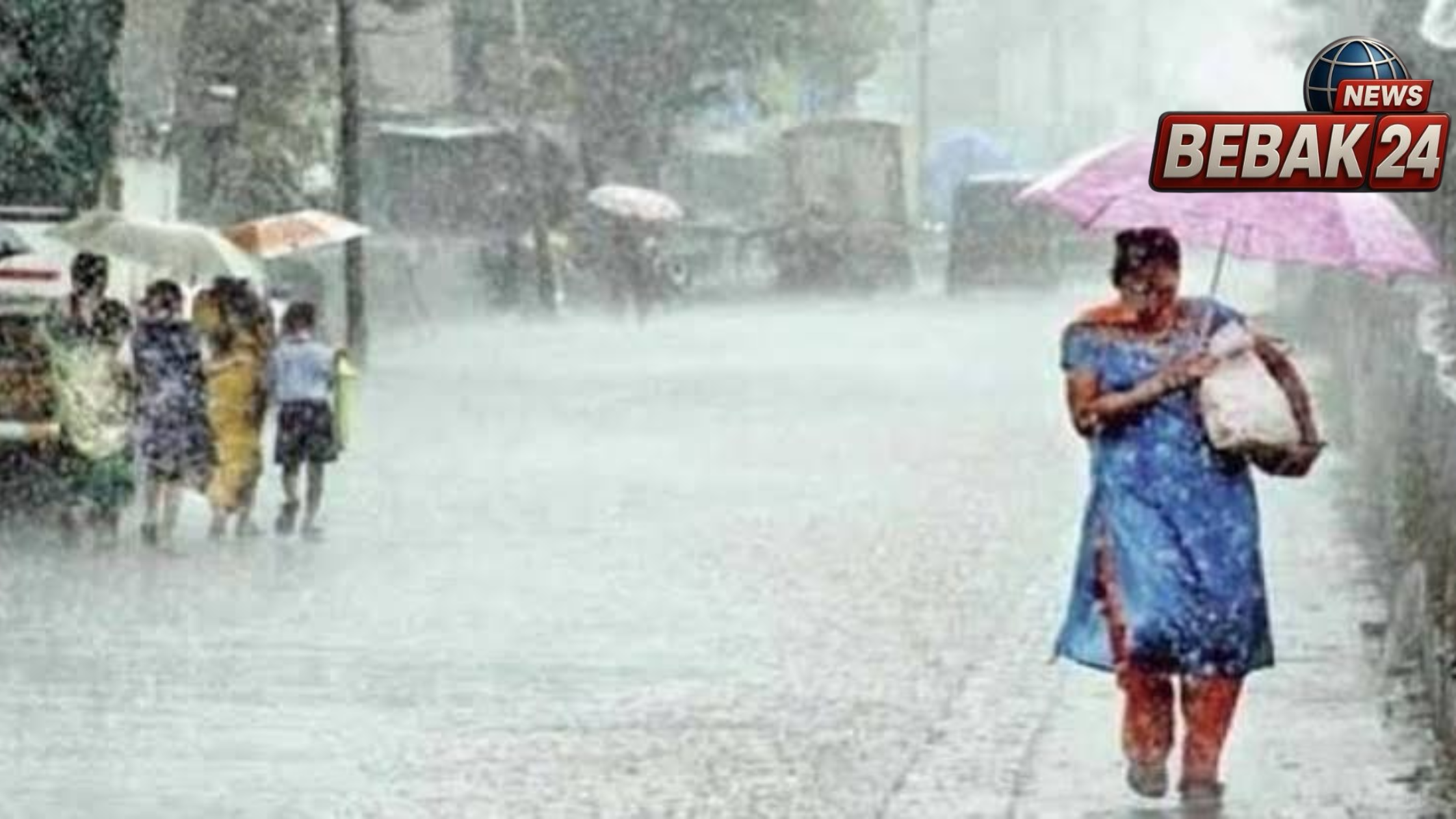 यूपी में भारी बारिश के बीच स्कूल बंद, बहराइच में कक्षा 1 से 8 तक के लिए आदेश जारी