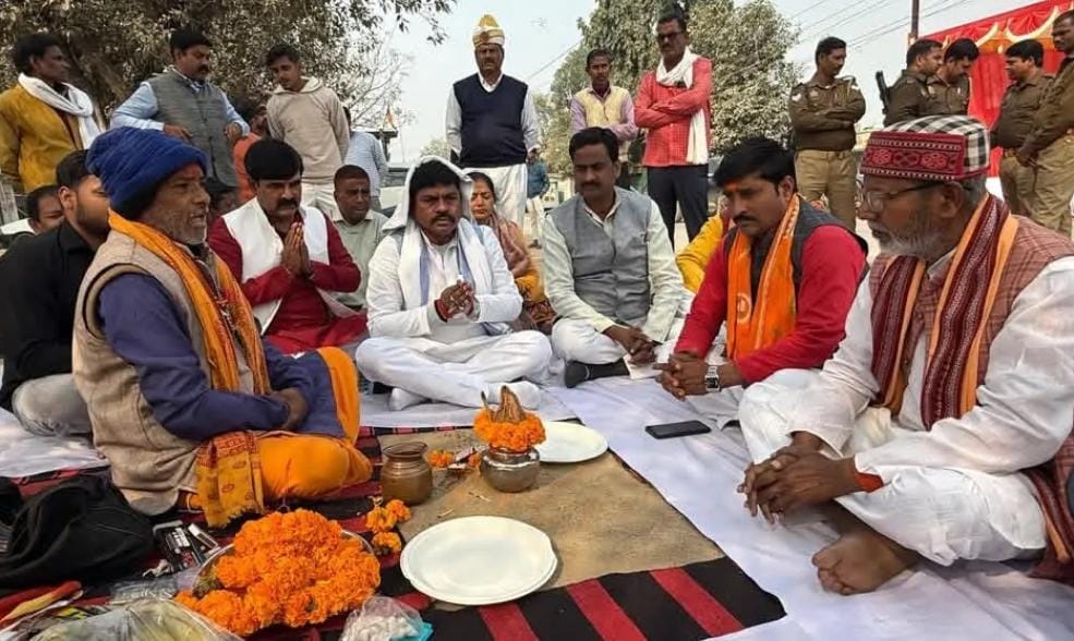 राज्य मंत्री ने डाला गजराज नगर संपर्क मार्ग का किये भूमि पूजन