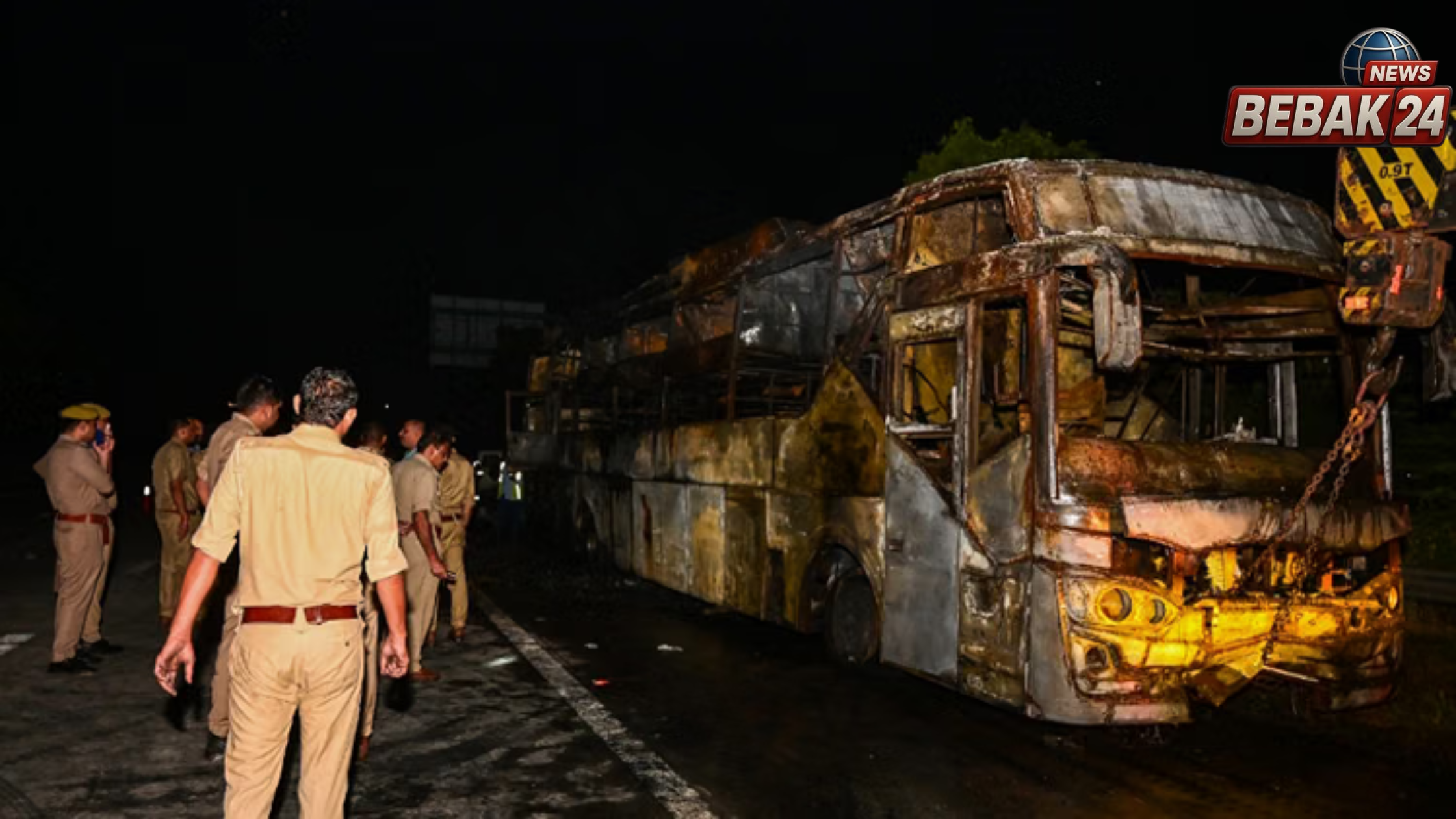 ग्रेटर नोएडा बस हादसे ने फिर उठाए सुरक्षा व्यवस्था पर सवाल